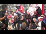 توافد المواطنين لميدان التحرير للاحتفال بالسيسى