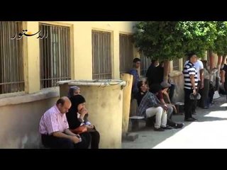 الدستور ترصد  كارثة تواجد الأهالى داخل اللجان أثناءسير الإمتحانات