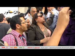 "عصير القصب"..المشروب الرسمي للوقفات أمام مكتب النائب العام