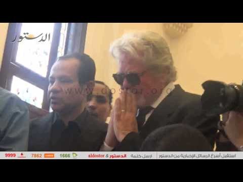 انهيار حسين فهمي ومادلين في تشييع جنازة عمر الشريف
