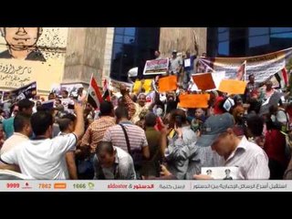 المعلمون يطالبون بإقالة وزير التعليم أمام "الصحفيين"