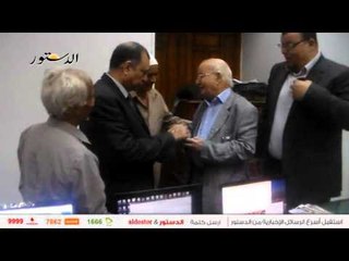 حمدي السيد يدلي بصوته في انتخابات الأطباء