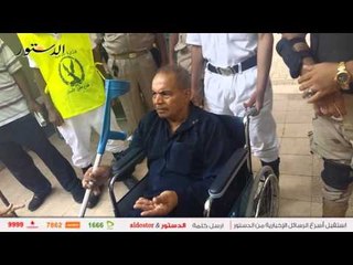 مسن معاق: لا أعرف أيًّا من المرشحين و لكن سأنتخب حبًّا في مصر
