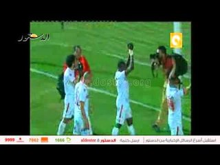 مشاجرة بين لاعبي الزمالك وبجاية.. والجمهور يتدخل بـ"الزجاجات"