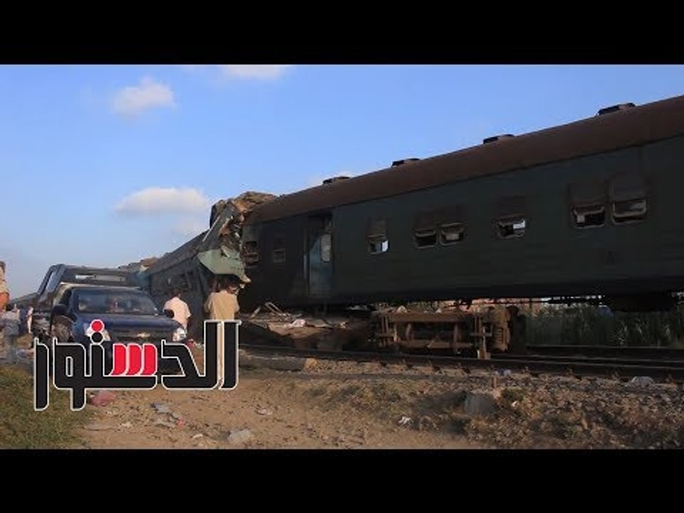 الدستور |  بـ"عربة العيش" و"ملاءات الأسرة" أهالي عزبة الشيخ ينقلون جثث الضحايا