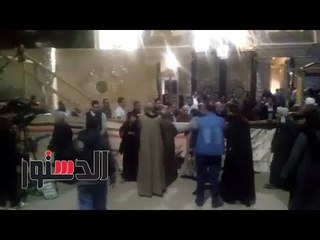 الدستور | انهيار سيدة فور وصولها مطرانية العذراء بحلوان