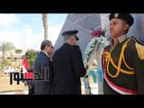الدستور | محافظ الفيوم يضع إكليل زهور علي النصب التذكاري لشهداء الشرطة