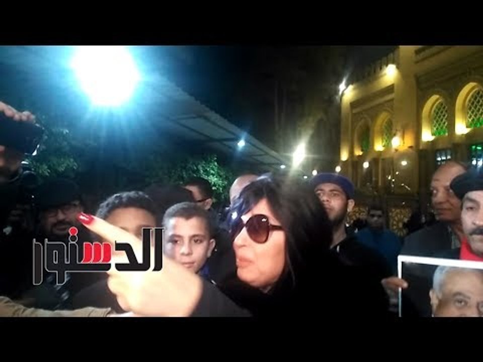 الدستور - فيفي عبده تلوم الإعلام: «الفنانين بيموتوا قهر من اللي بتعملوه»