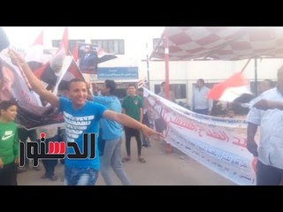 Скачать видео: الدستور - اقبال كثيف في الساعات الاخيرة علي اللجان الانتخابية في الغردقة