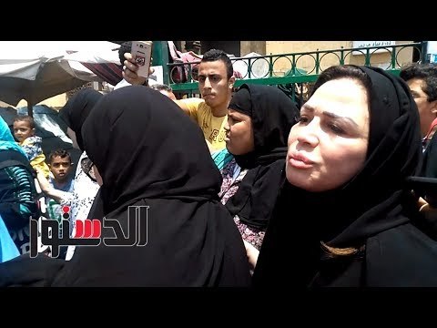الدستور | كيف راوغ جثمان مديحة يسري المشيعين في مسجد السيدة نفيسة؟