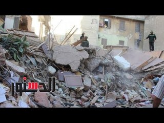 الدستور | شاهد عيان يروي كواليس انهيار عقار شبرا