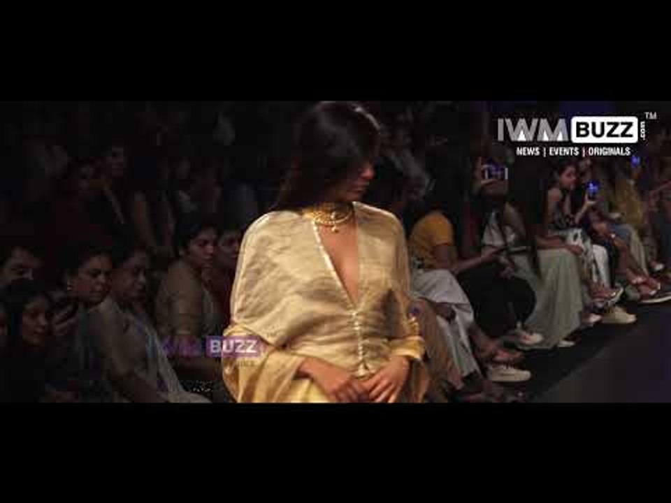Aditi Rao Hayadri on ramp for Sailesh Singhania at LFW Day 5