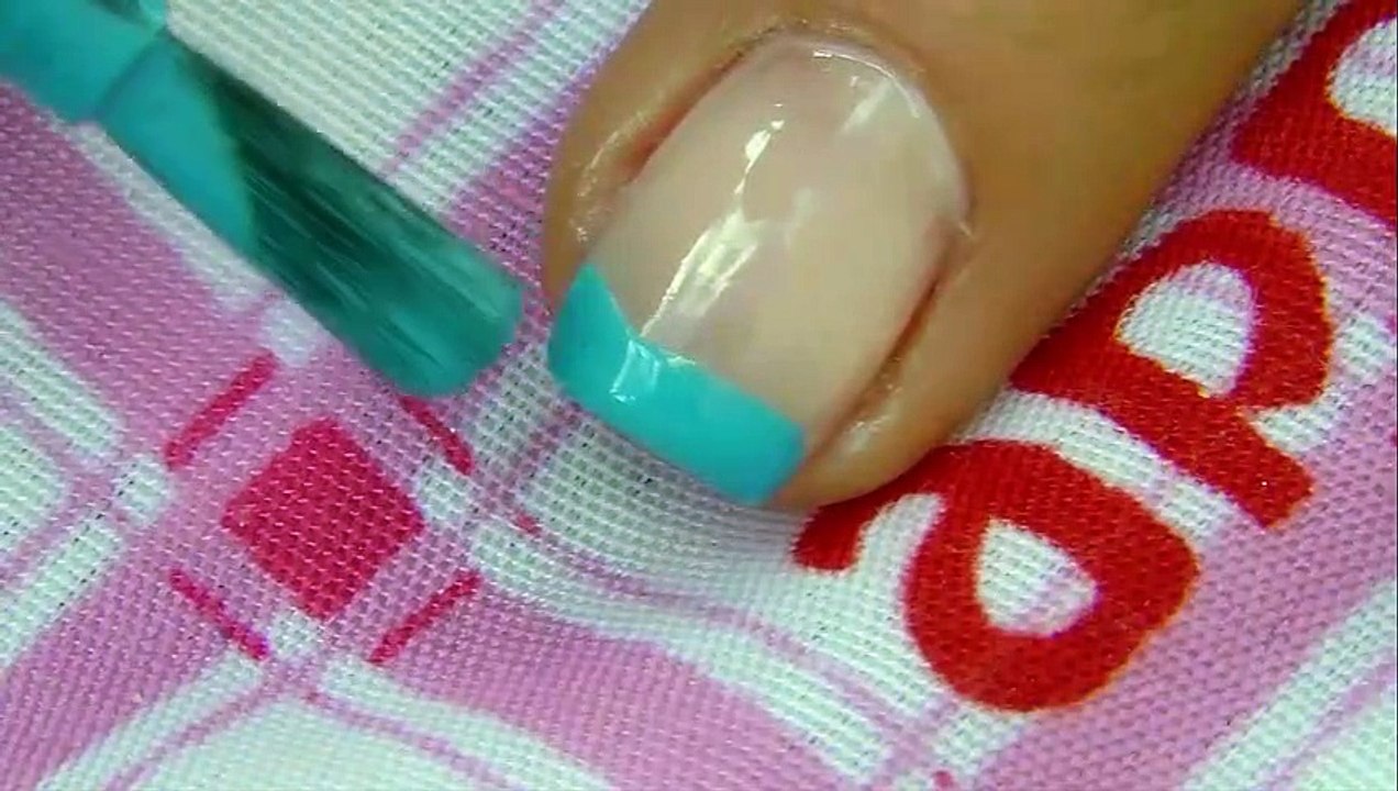 manicura frances y animal print