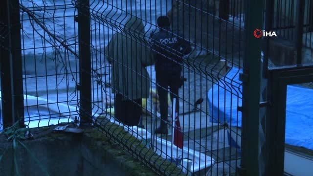 Kuzguncuk Sahilde Erkek Cesedi Bulundu