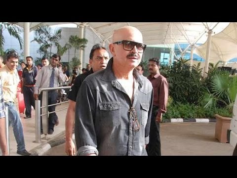Rakesh Roshan Spotted at Airport | Rakesh Roshan Kaabil | Rakesh Roshan's son Hrithik Roshan