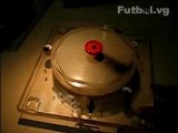 Impossible perpetual motion machine