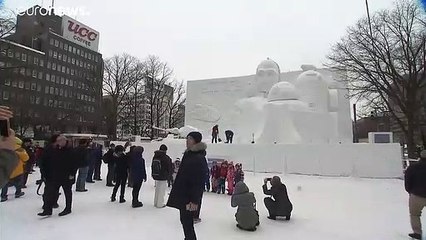 شاهد: 200 تمثال لأيقونات عالمية في أكبر مهرجان ياباني للثلوج