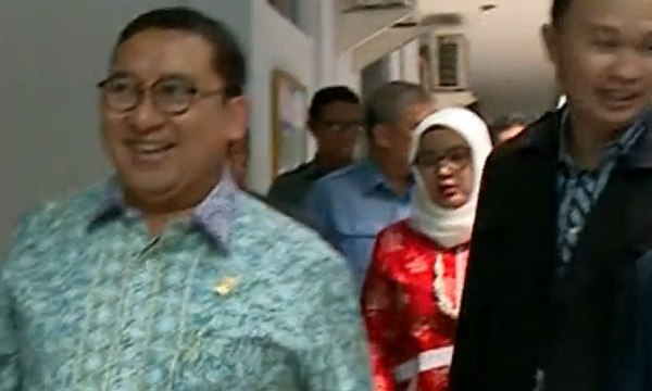 Fadli Zon Pertanyakan Penahanan Ahmad Dhani