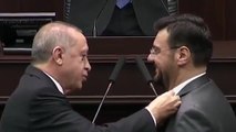 Erdoğan, İYİ Parti'den istifa eden Manisa Milletvekili Tamer Akkal'a partisinin rozetini taktı