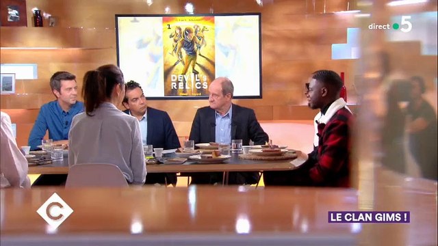 Invité de C à vous , Maitre Gims explique pourquoi il change de nom - Regardez