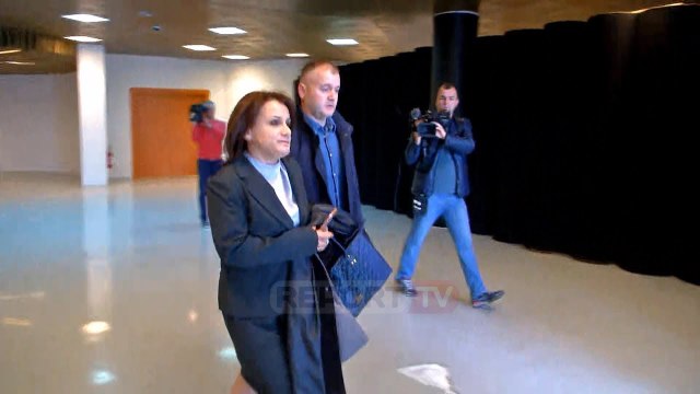 Drejtuesja e Prokurorisë së Krimeve të Rënda Donika Prela kalon Vettingun, nuk komenton vendimin