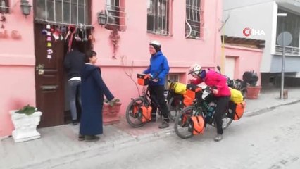 Almanya'dan Singapur'a Pedal Çeviriyorlar