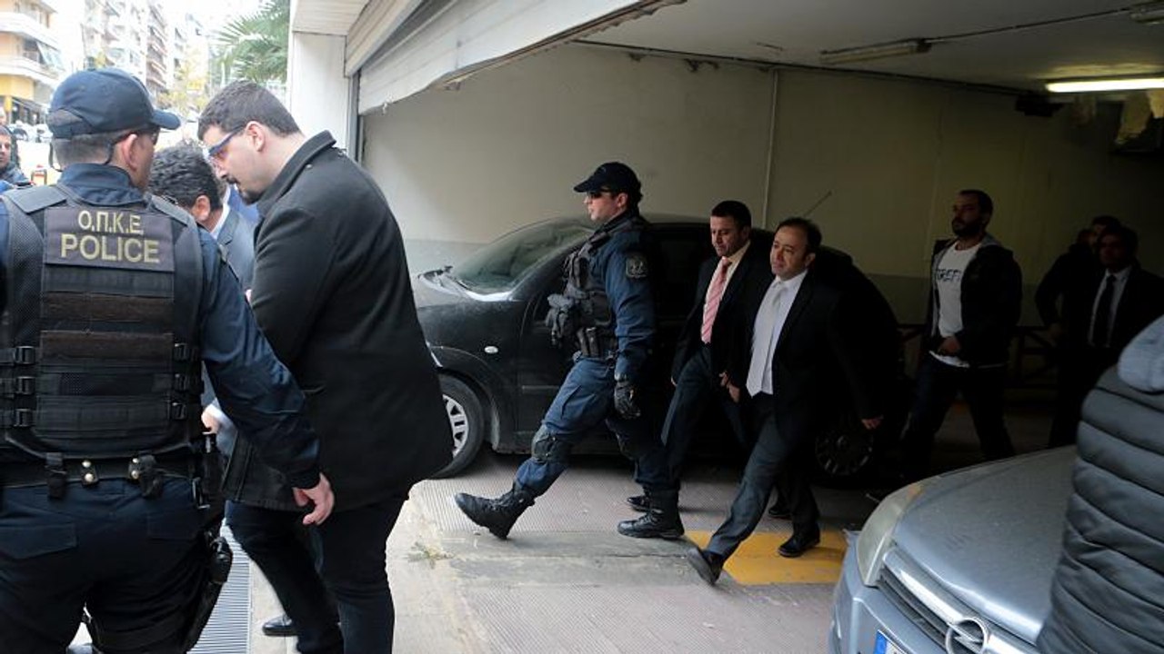 Επικηρύχθηκαν οι οκτώ Τούρκοι στρατιωτικοί που έχουν λάβει πολιτικό άσυλο στην Ελλάδα