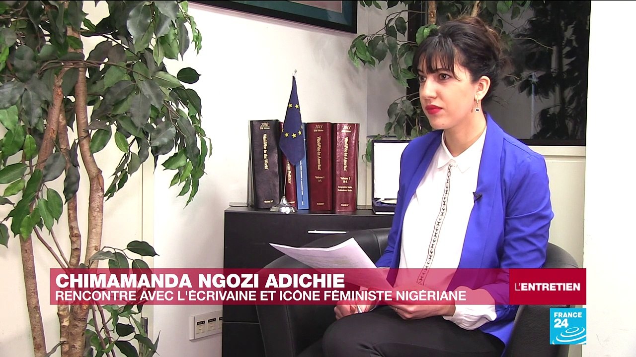 Chimamanda Ngozi Adichie : "C'est aux États-Unis que j'ai compris qu'être noire avait des conséquences"