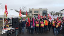 Syndicats : environ 400 manifestants devant le Medef