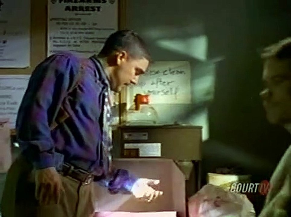 NYPD Blue S05E19 Prostrate Before The Law