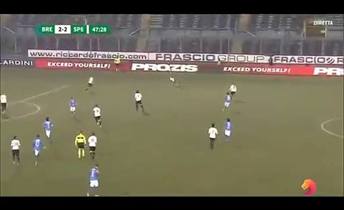 شاهد لاعب مغربي يسجل هدف عالمي في الدوري الإيطالي