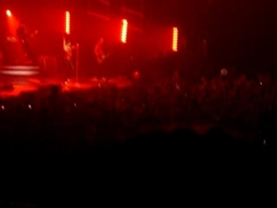 arrivée de Superbus au Zénith de Paris 23/11/07