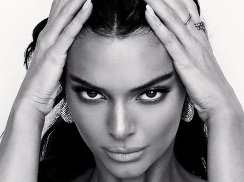 قصة شعر كيندال جينر الجديدة تغزو السوشيال ميديا.. شاهدي كيف غيرت شكلها!