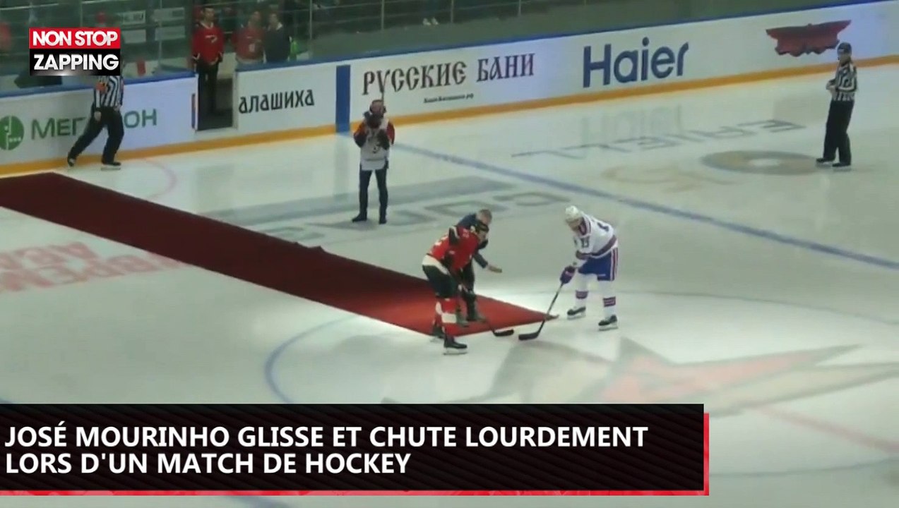 José Mourinho glisse et chute lourdement lors d'un match de hockey (vidéo)