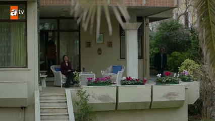 Aleyna’nın sevgilisini gören Defne! - Kırgın Çiçekler 106.Bölüm