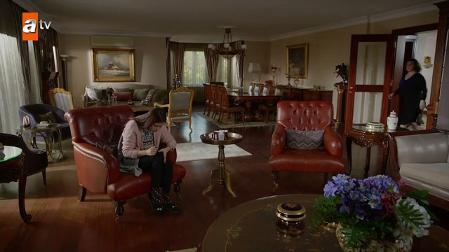 Zehra’nın sivilce kremiyle imtihanı! - Kırgın Çiçekler 106.Bölüm