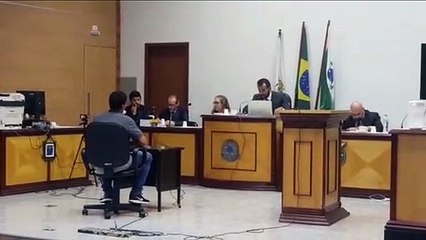 Homem que matou vítima a facadas é julgado no Tribunal do Júri
