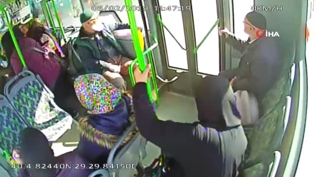 Yolcu Kalp Krizi Geçirince Otobüsü Acile Çekti