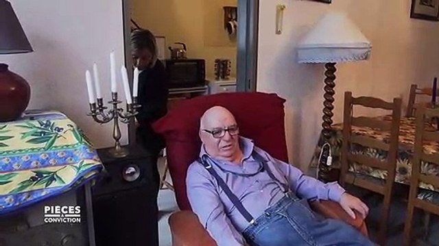 Pièces à conviction : être auxiliaire de vie, c'est aussi affronter la détresse des personnes âgées