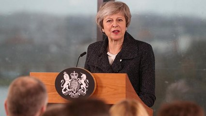 Τερέζα Μέι: Θα ολοκληρώσω το Brexit, χωρίς να υπάρξει «σκληρό σύνορο»