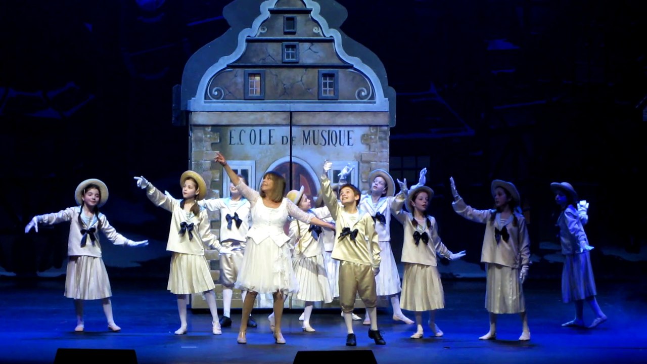 Chantal Goya "Il n'y a pas de cigogne en hiver"