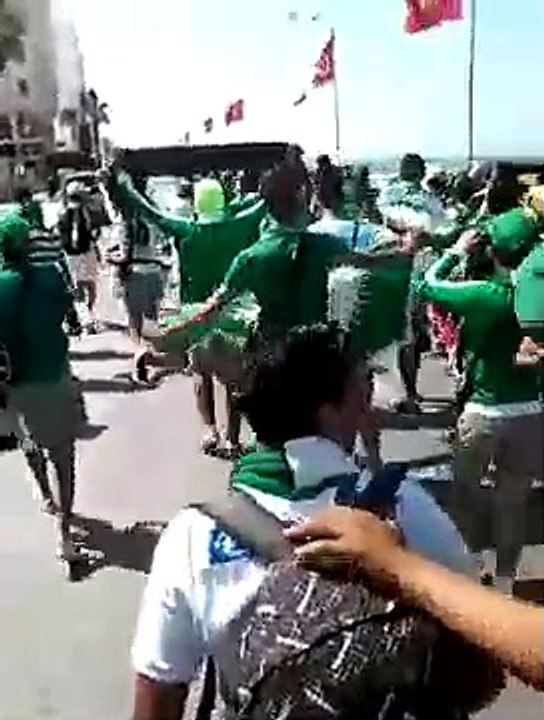 شاهد ...الجماهير الرجاوية تحتل مدينة سوسة التونسية