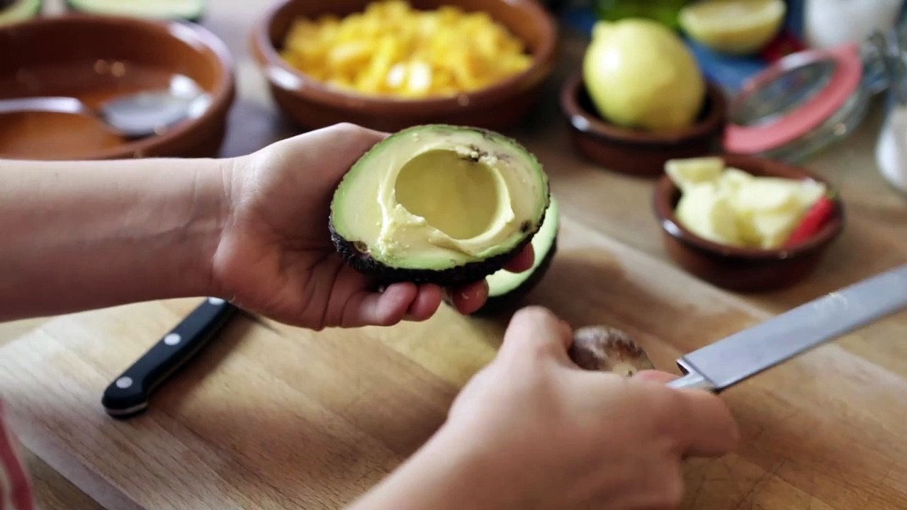 Avocado-Mango-Salat mit Hähnchen Rezept
