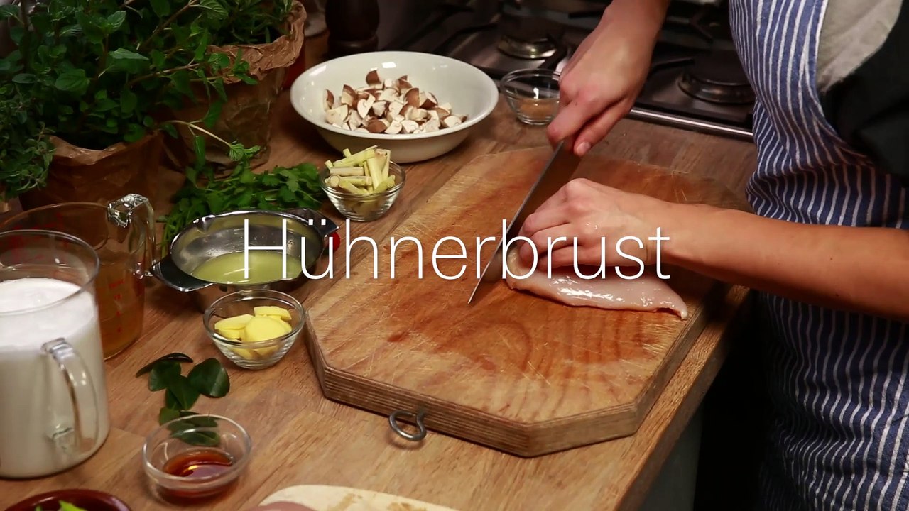 Tom Kha Gai die berühmte Hühnersuppe mit Kokosmilch und Galgant Rezept