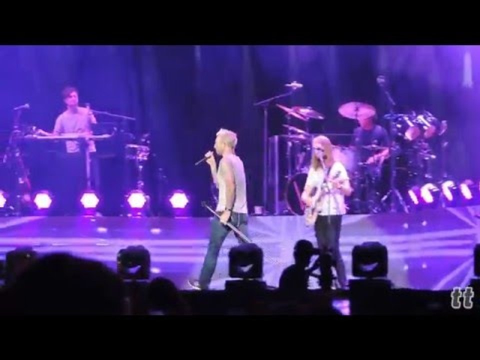 SUNDAY MORNING - MAROON 5 - V TOUR - SHOW SÃO PAULO 17/03/2016