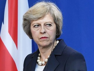 Elecciones Reino Unido: Ganó Theresa May pero perdió la mayoría