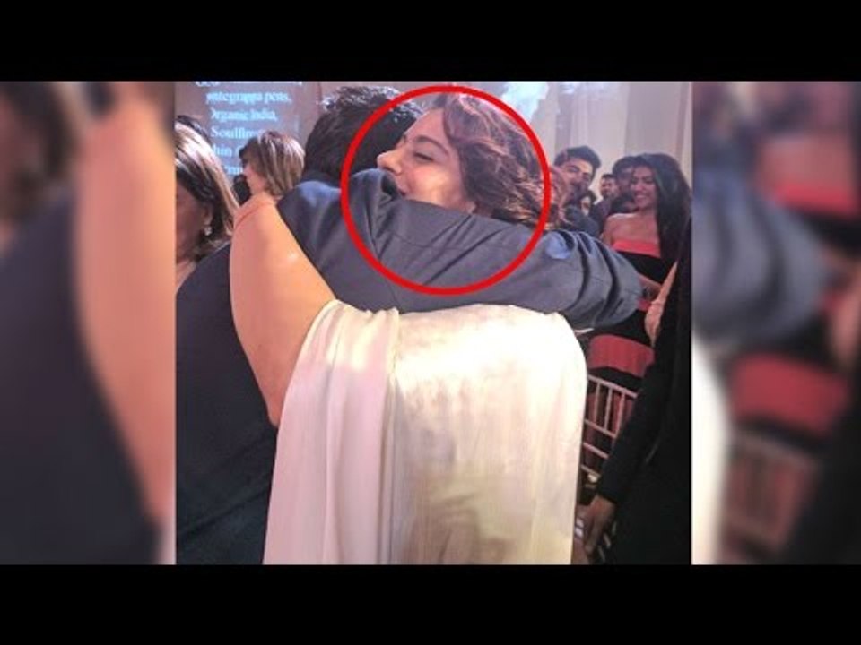 Caught on camera! Shah Rukh Khan hugging Kajol!