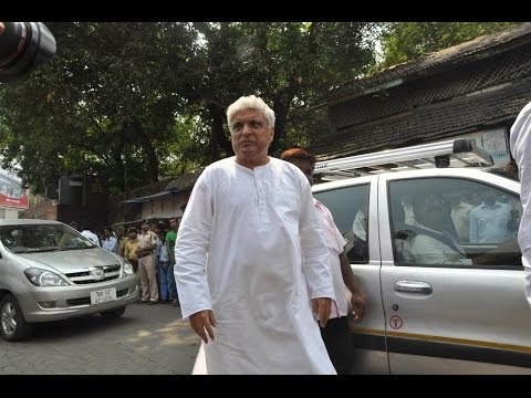 Javed Akhtar at Vinod Khanna Chautha | Vinod Khanna Prayer Meet