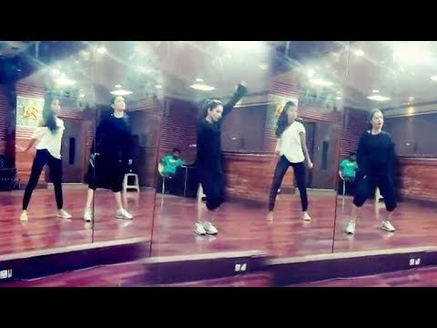 Sushant's EX Ankita Lokhande's EXOTIC Dance Performance | Ankita Lokhande Latest Videos