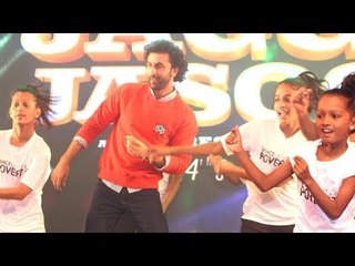 Ranbir Kapoor CUTE DANCE With Kids On Jagga Jasoos Song Galti Se Mistake